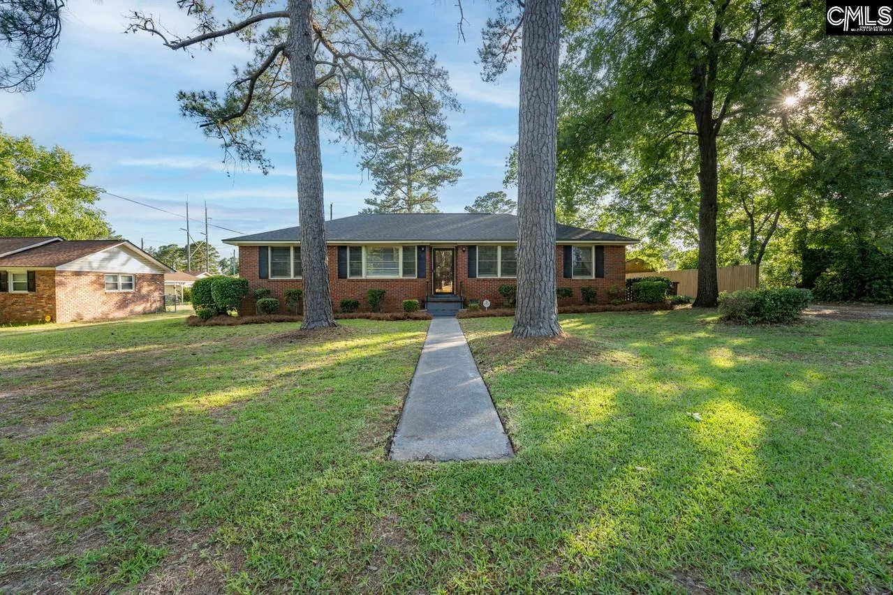 Property image 3 at 200 Shady Lane, Cayce, SC 29033