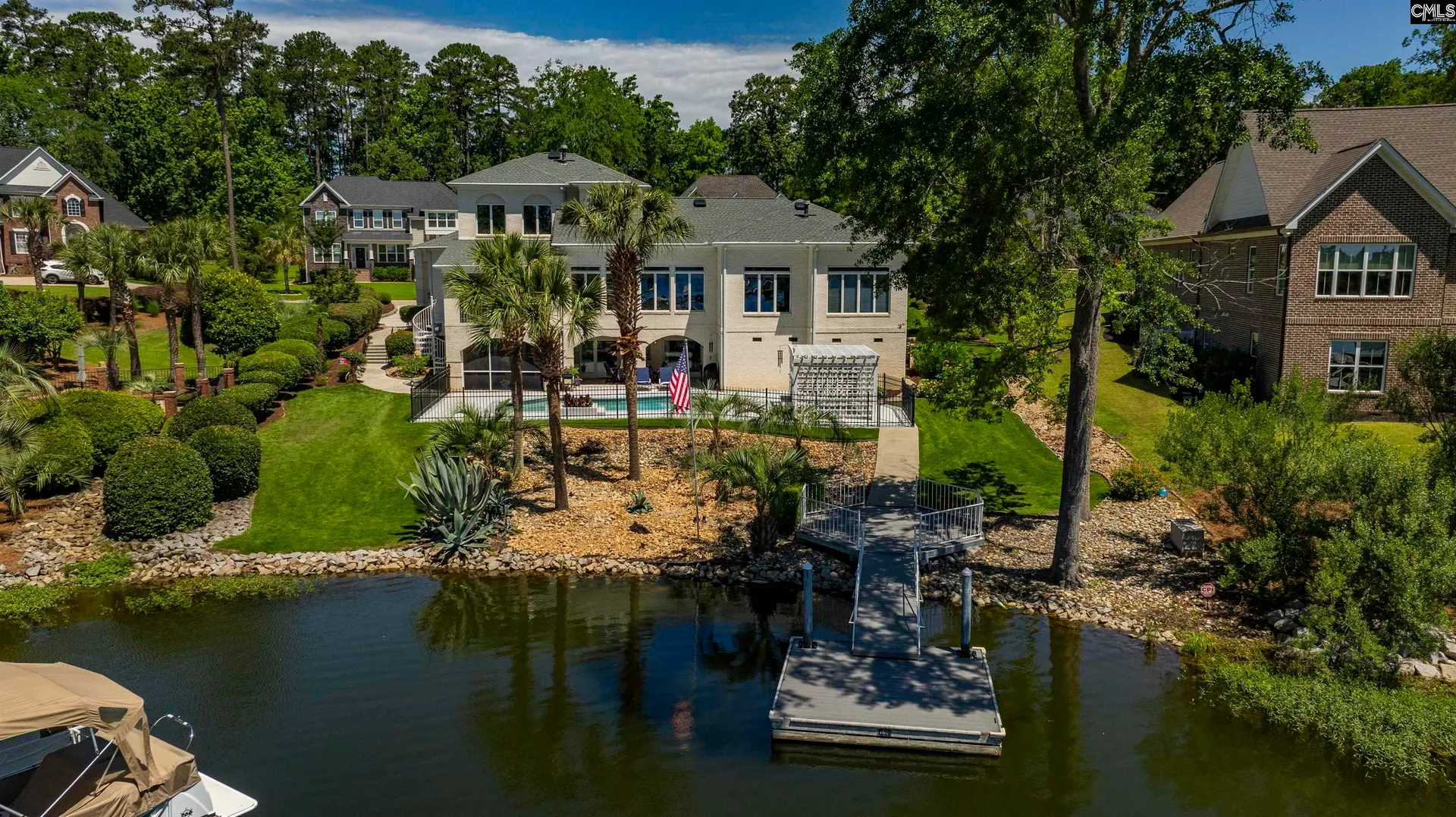 Timberlake Estates, Chapin Community
