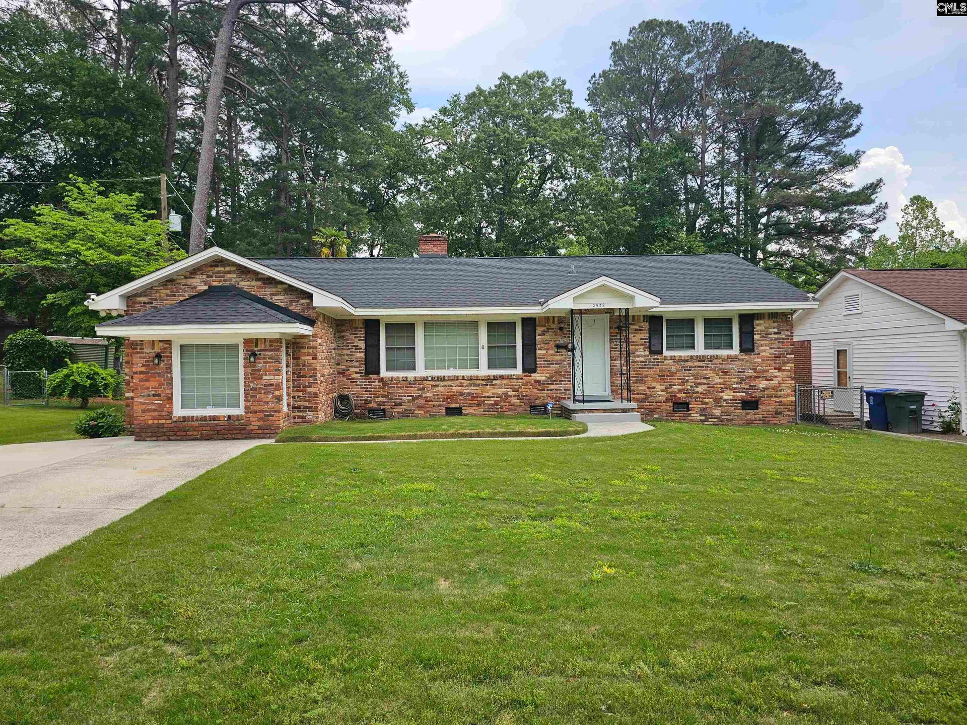 Midland Terrace, Columbia Community