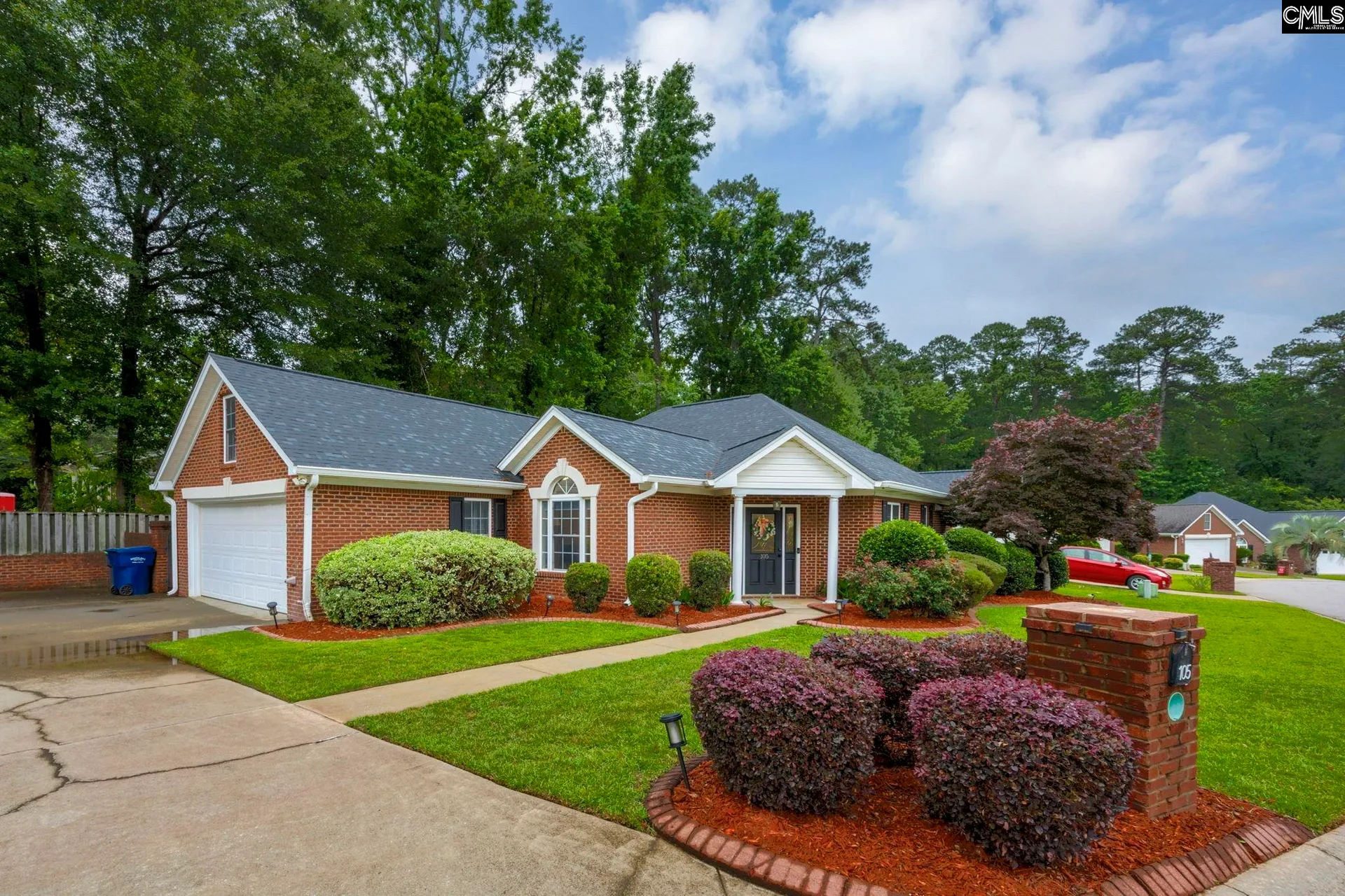 Garden Place, Lexington Community