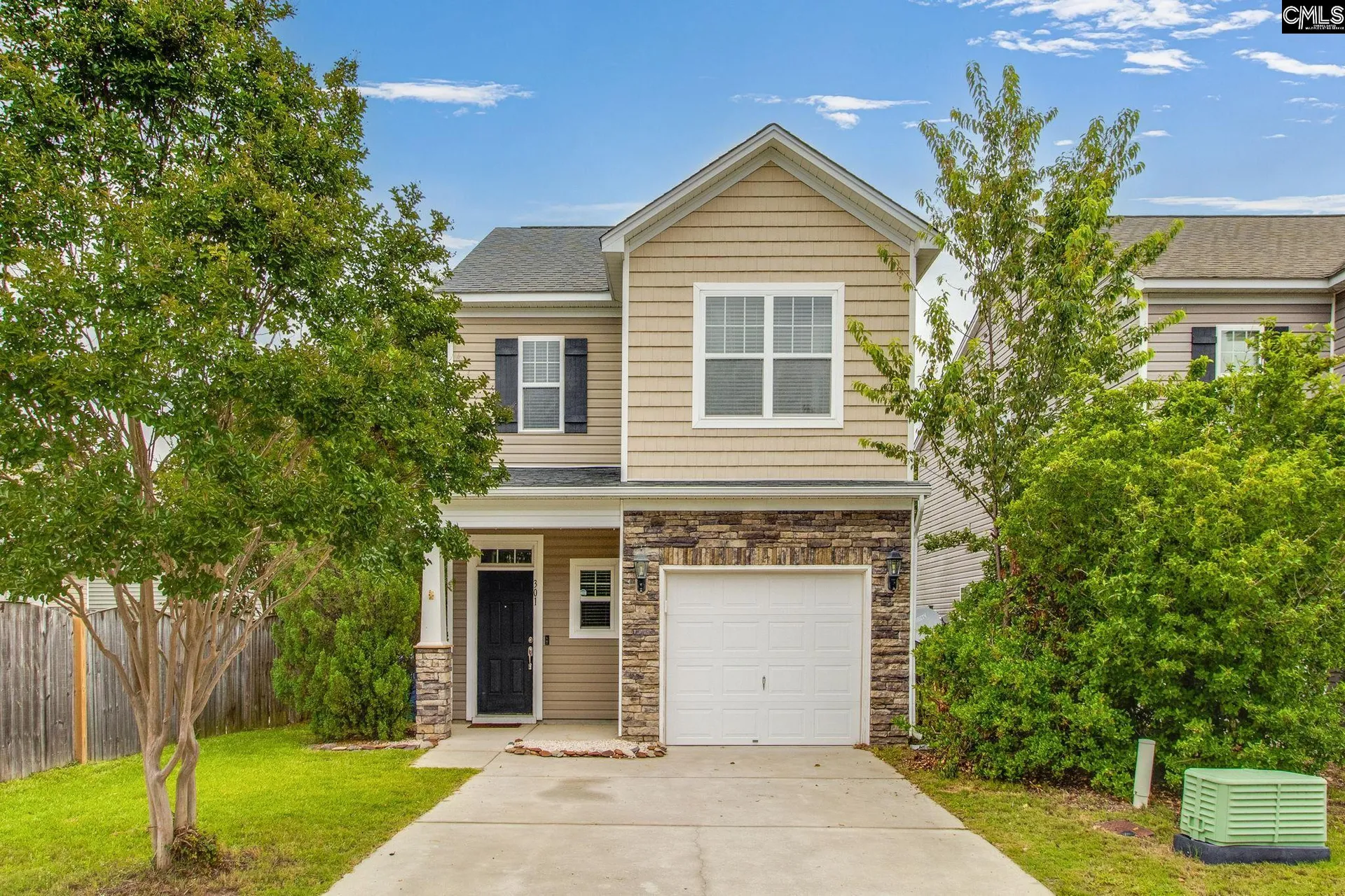 301 Chestnut Oak Court