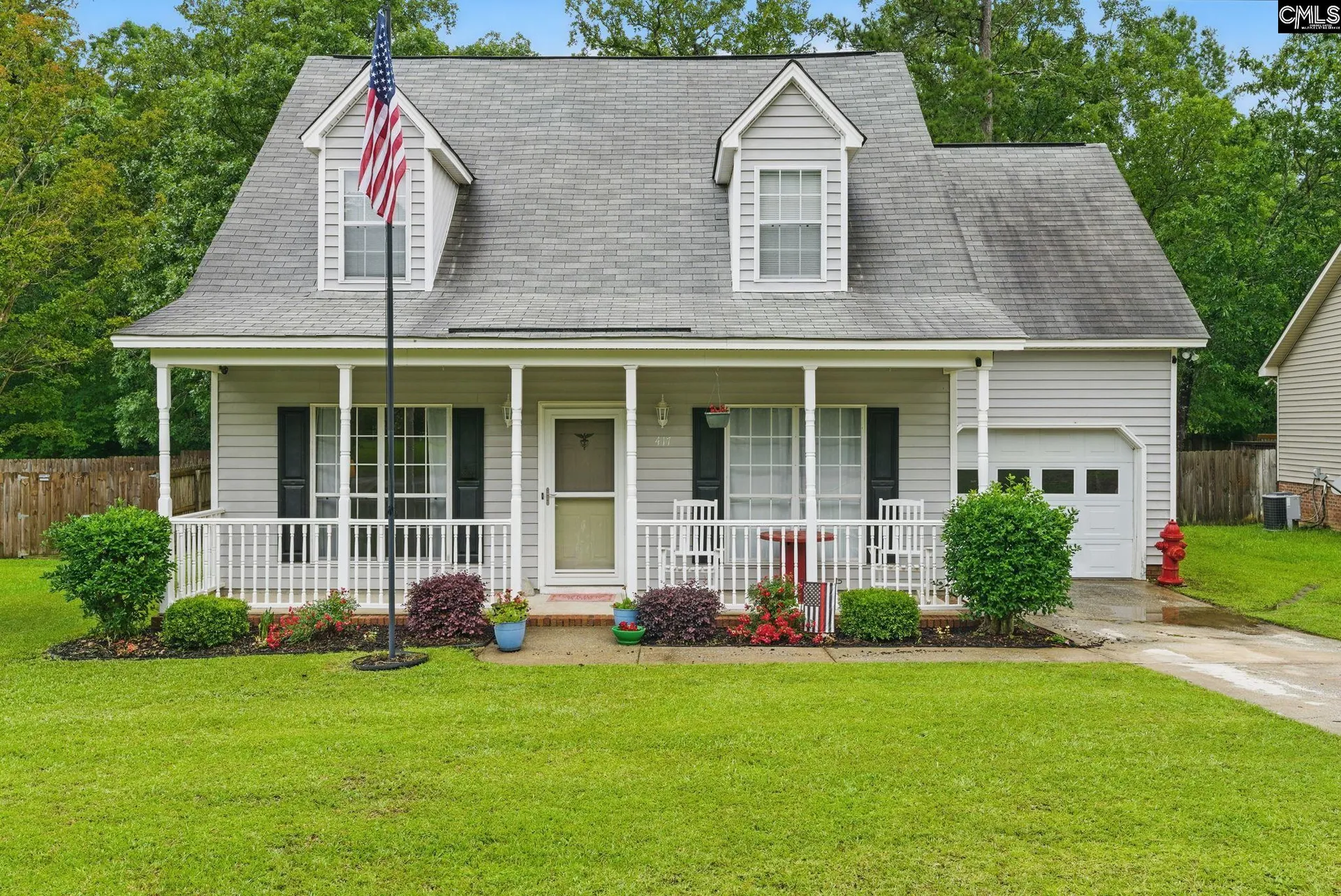 Northshore, Chapin Community