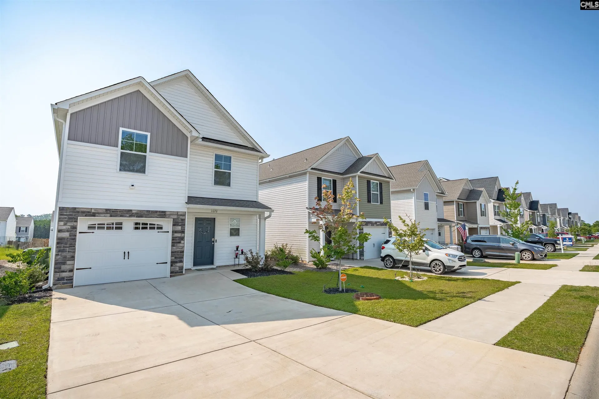 Property image 2 at 1070 Crescent Moon Loop, Hopkins, SC 29061
