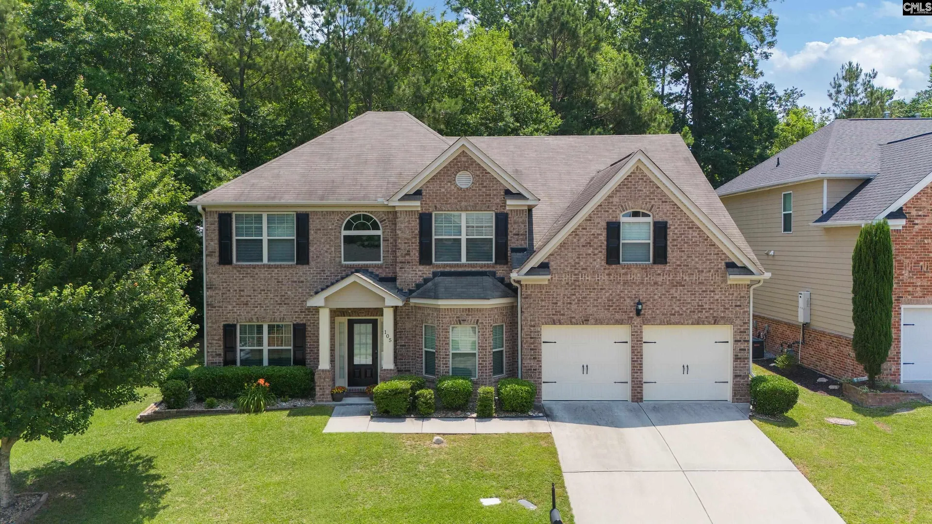 Lexington Heights, Lexington Community
