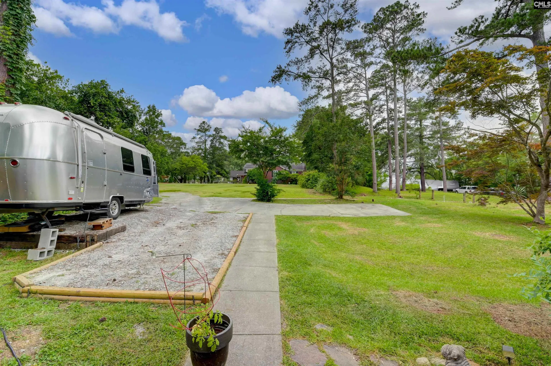Property image 4 at 716 Deerwood Street, Columbia, SC 29205