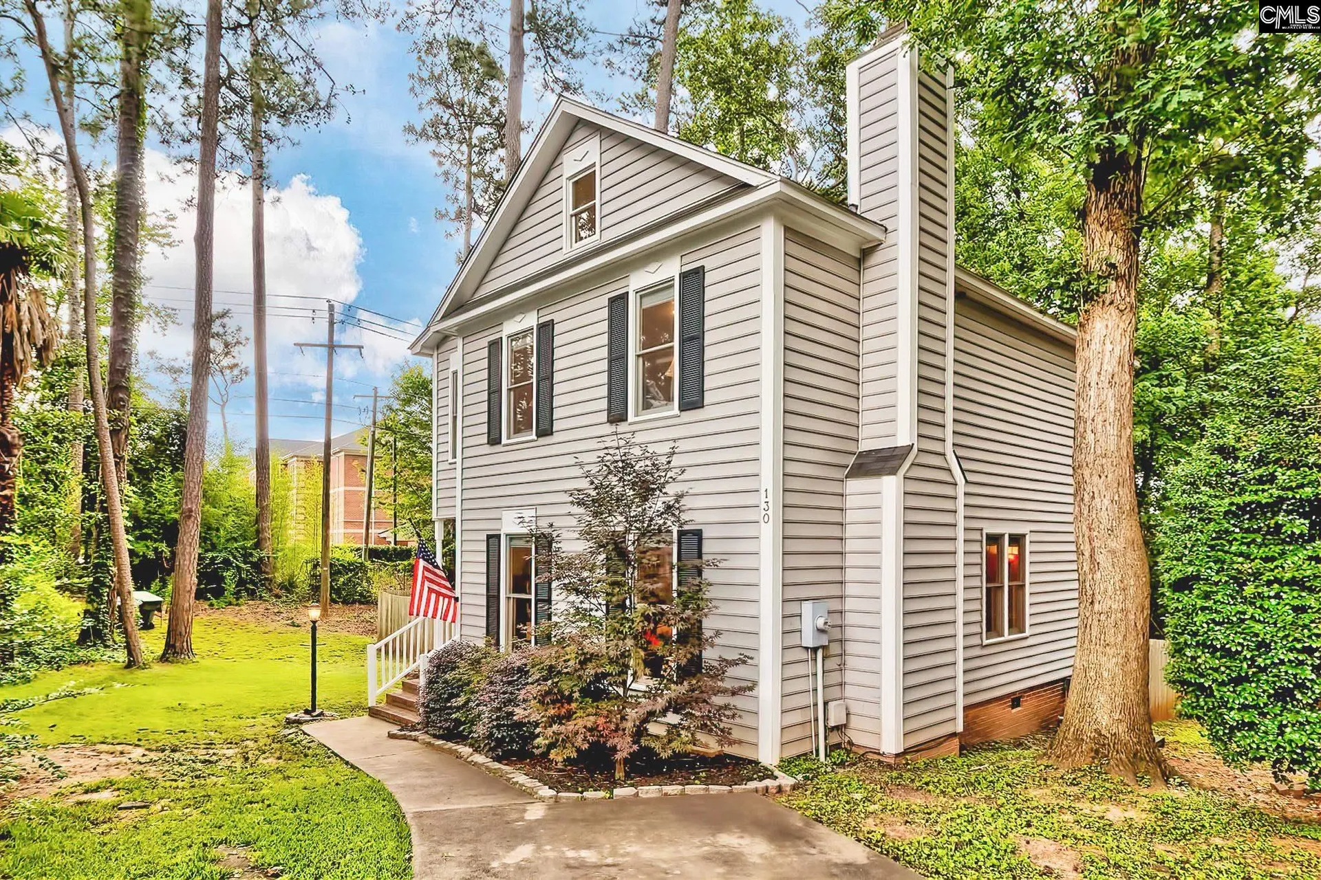 Charlestowne, Lexington Community