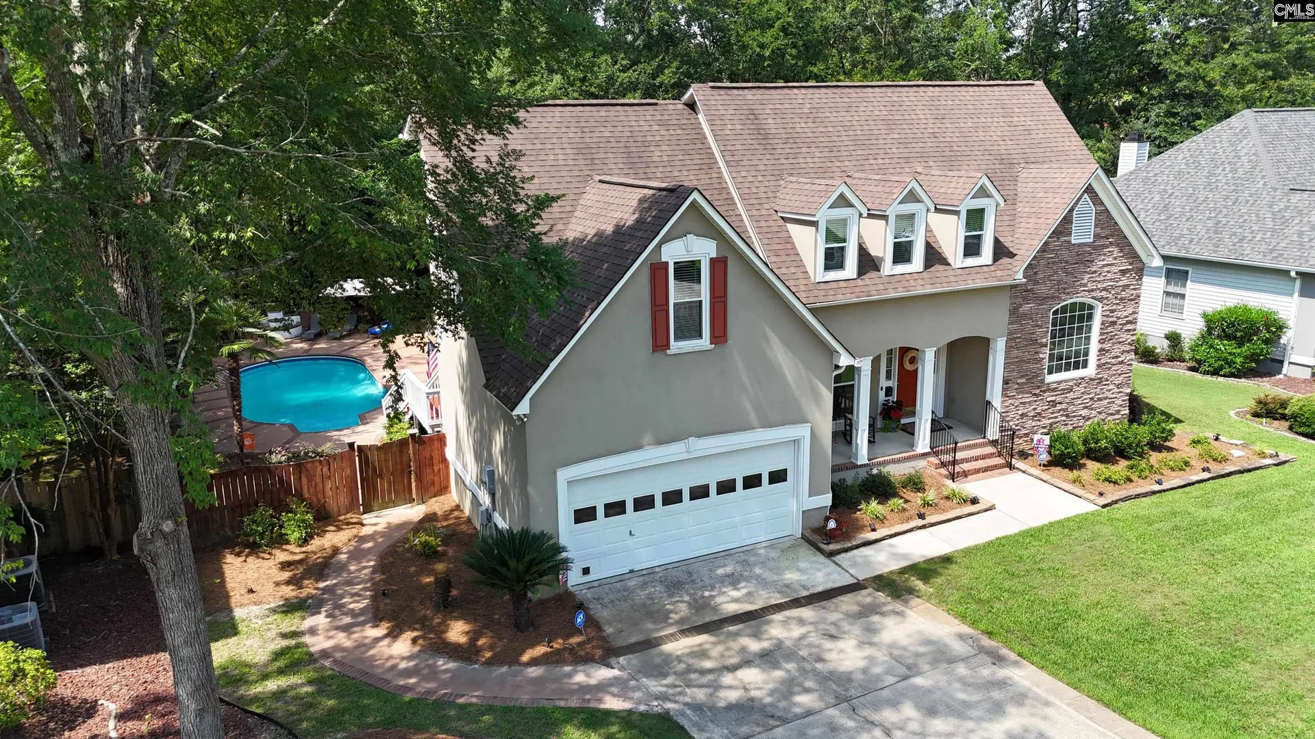 Avalon, Columbia Community
