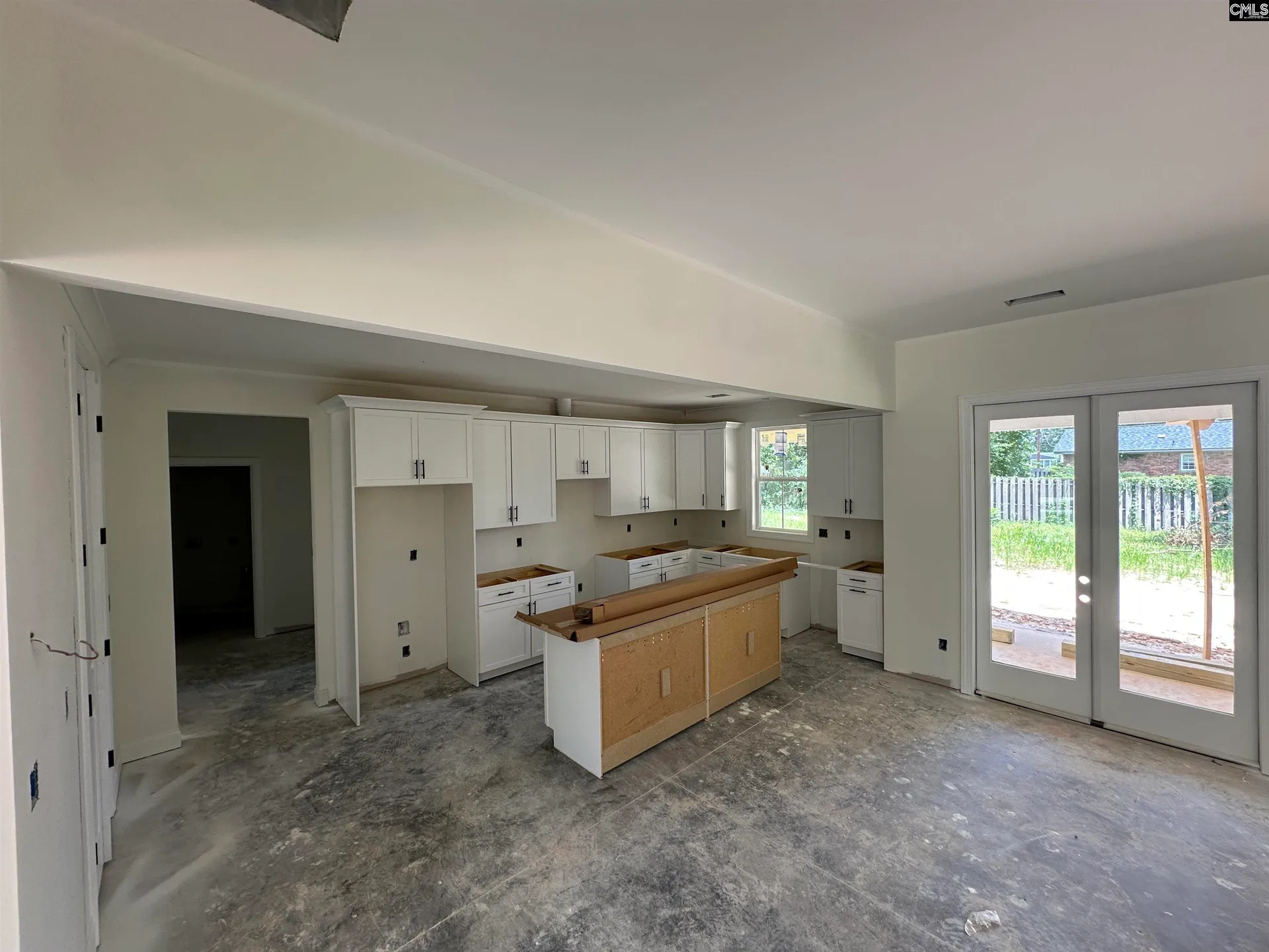Property image 4 at 802 Veterans Road, Columbia, SC 29209