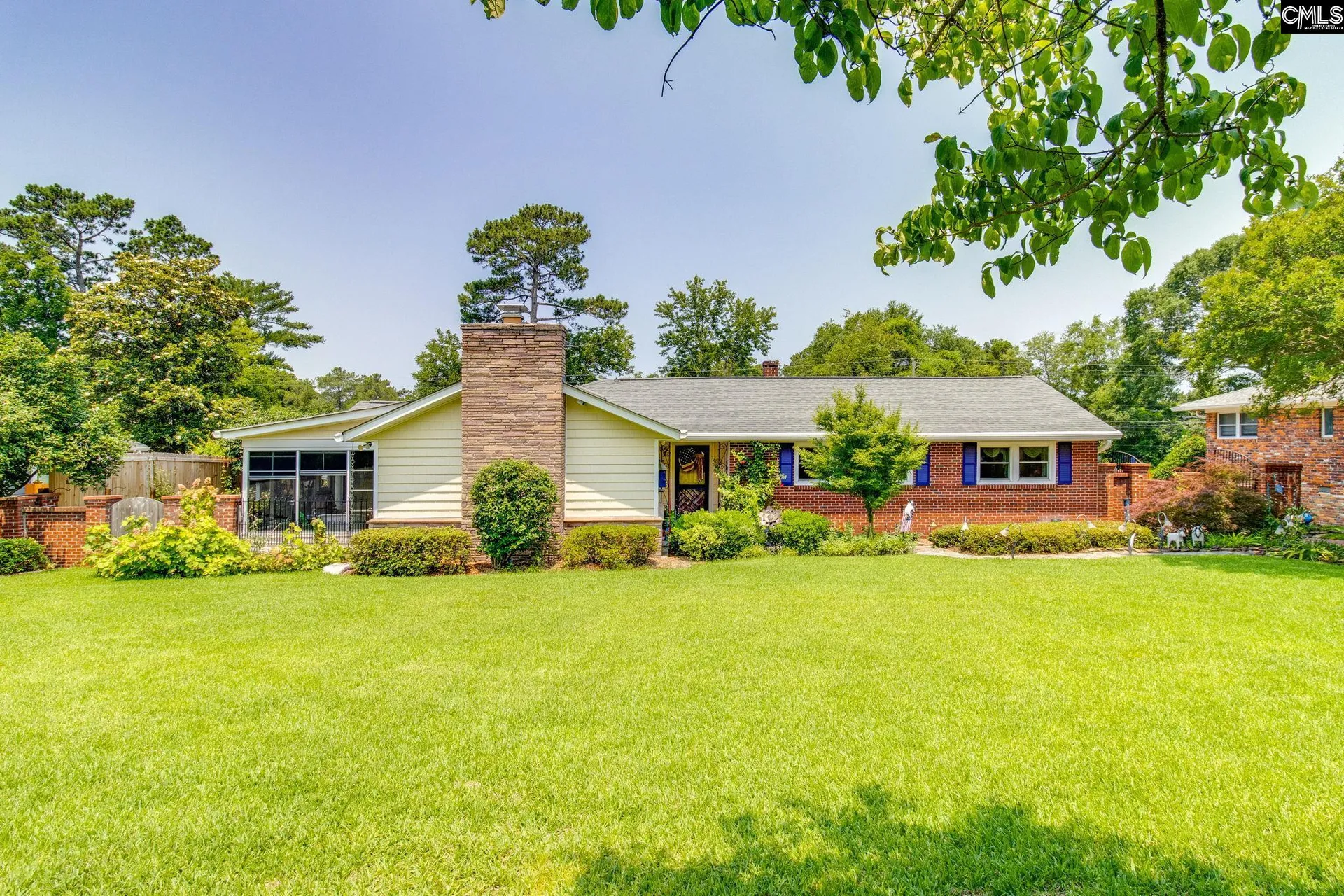Trenholm Hills, Columbia Community