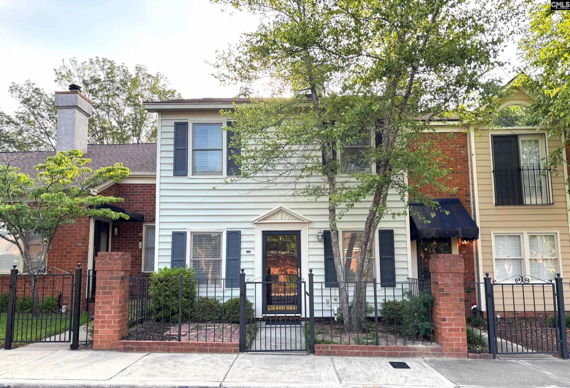 Laureate, Columbia Community