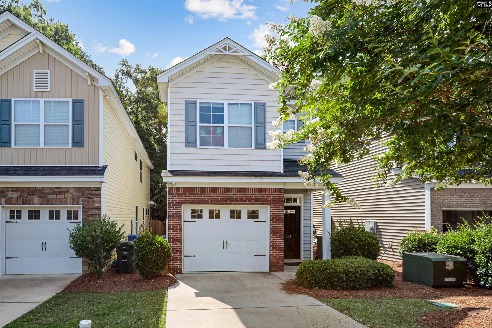 Hampton Forest, Columbia Community