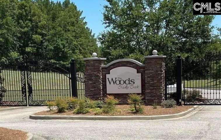 290 Retreat Way
