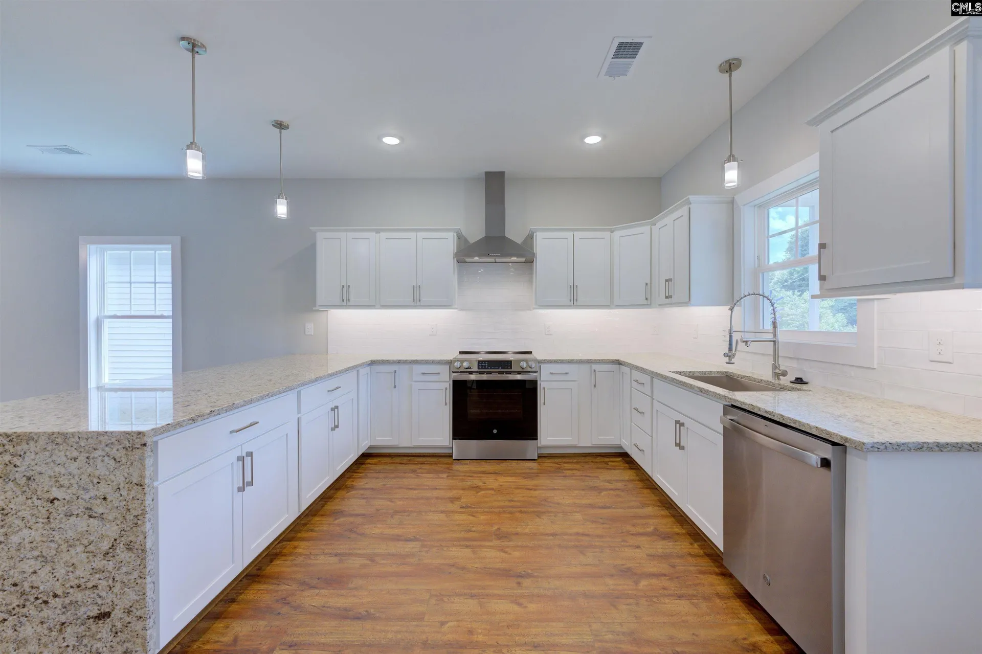 Property image 3 at 1001 S Kilbourne Road, Columbia, SC 29205