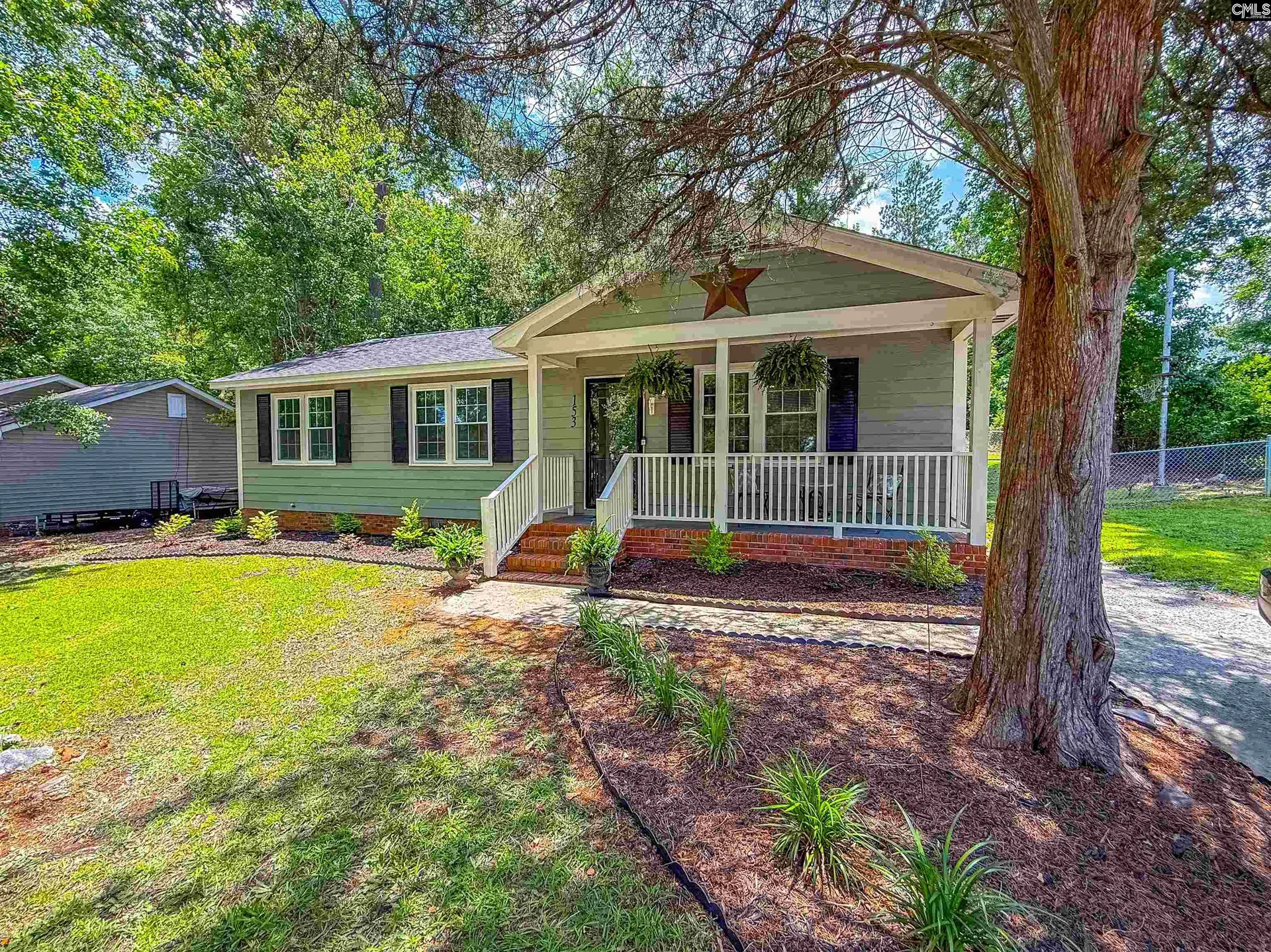 Meadow Wood, Lexington Community