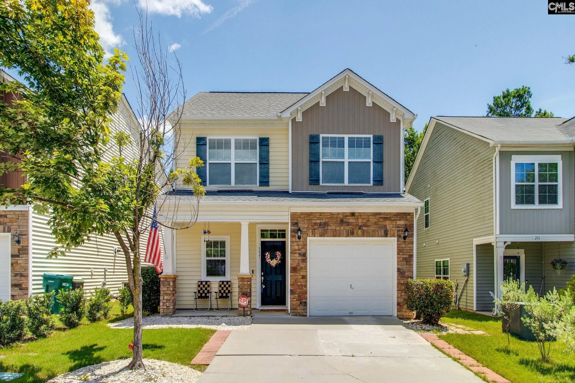 Nightingale, Lexington Community