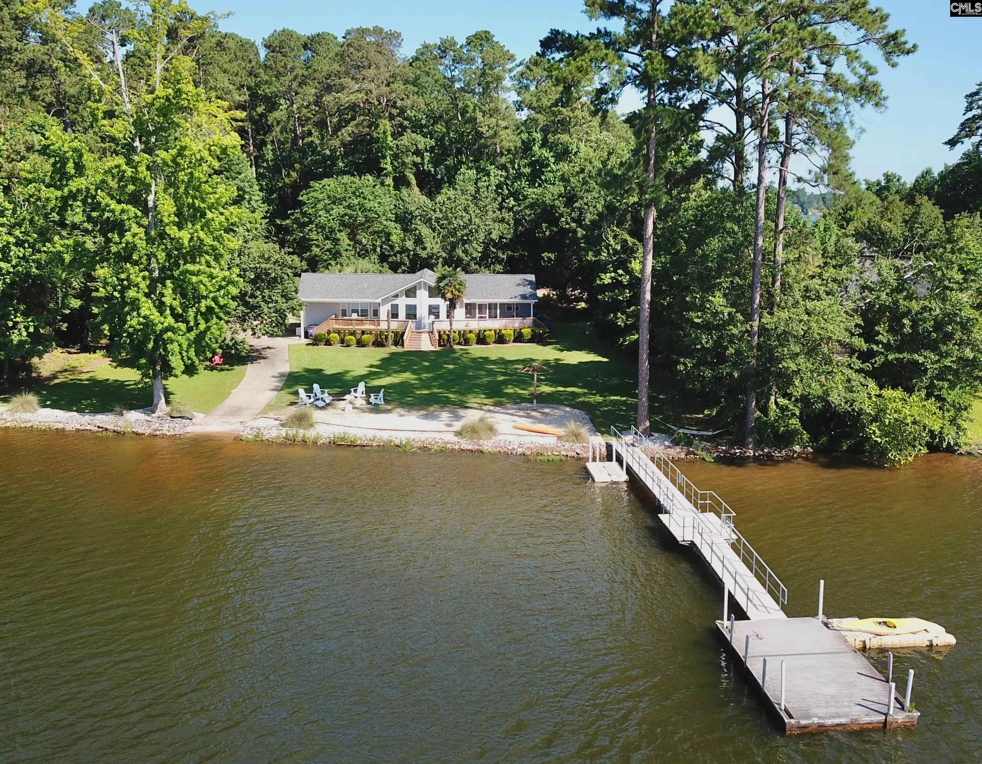 Lake Murray Shores, Leesville Community