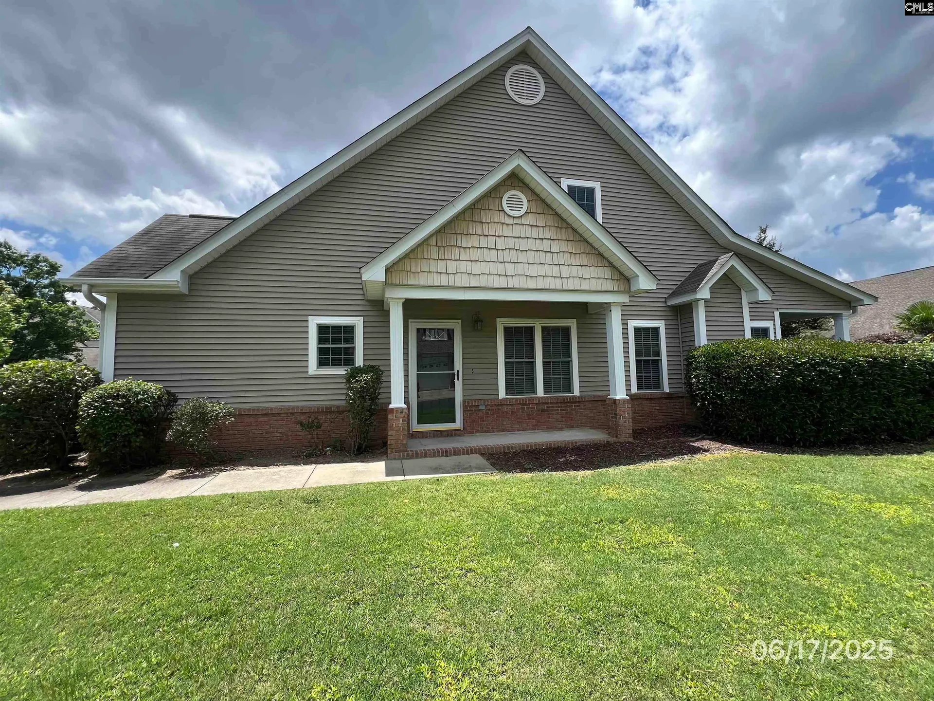 Woodhaven, Columbia Community