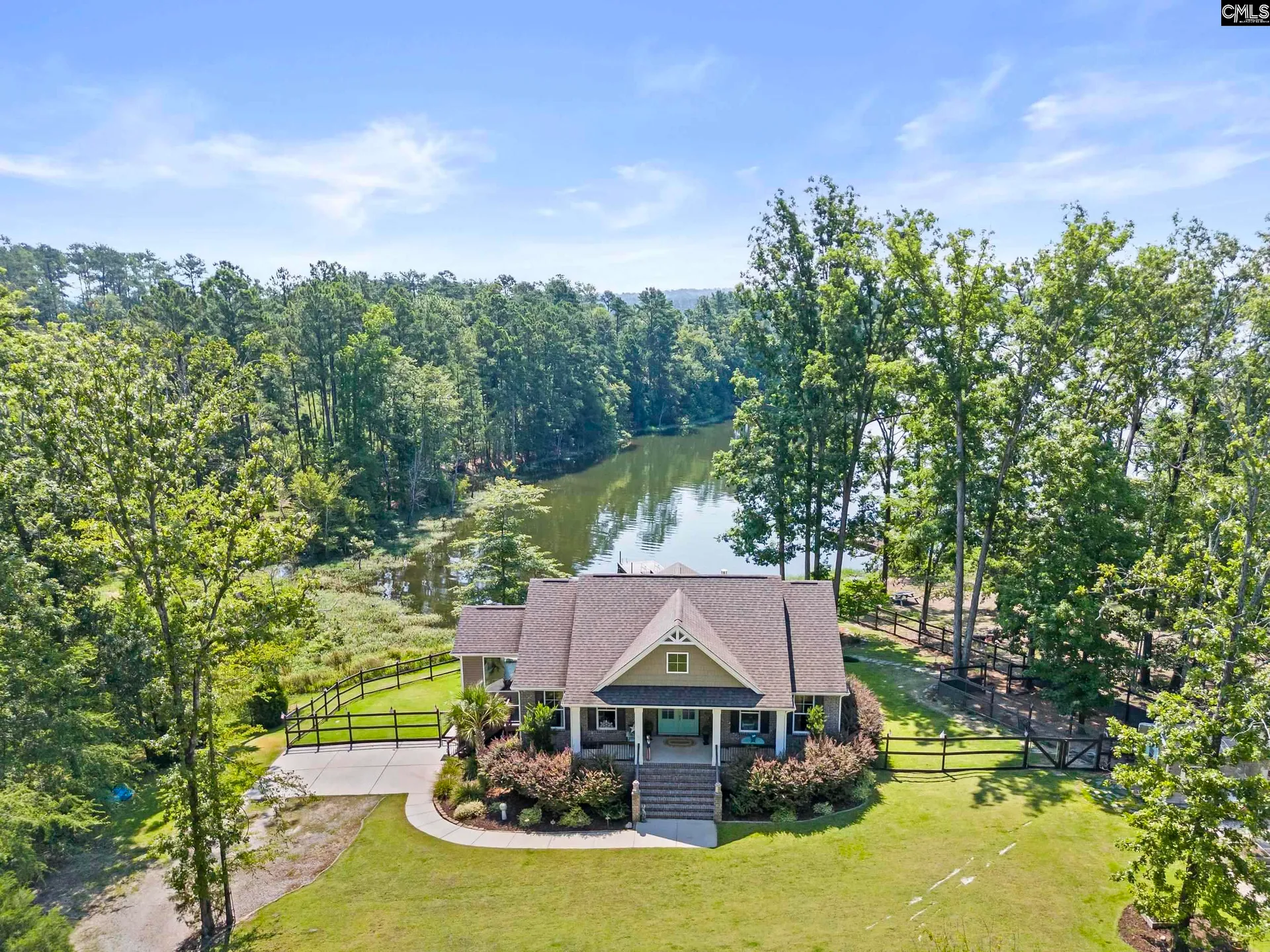 Lake Village, Leesville Community