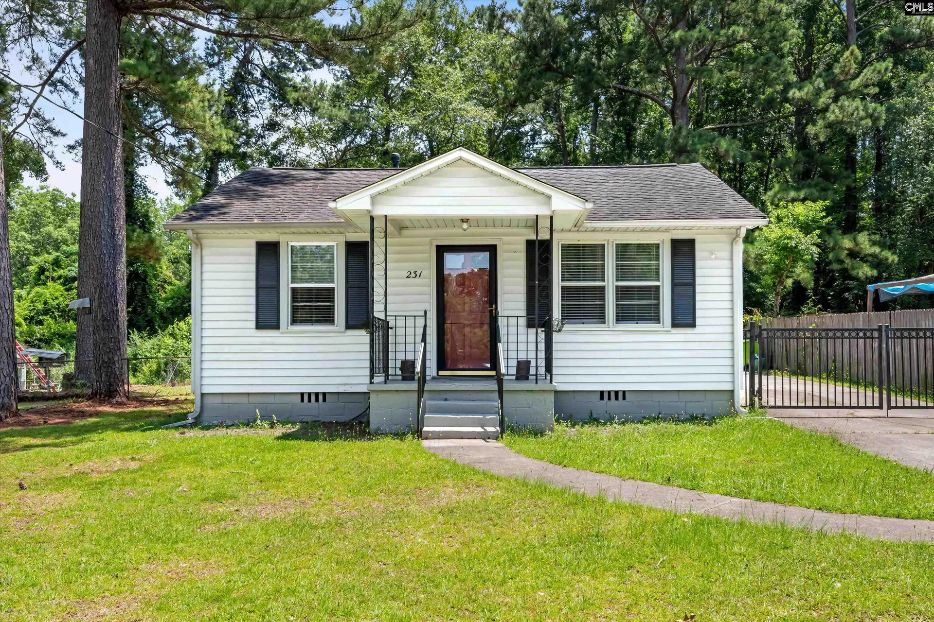 Forestwood Estates, Columbia Community