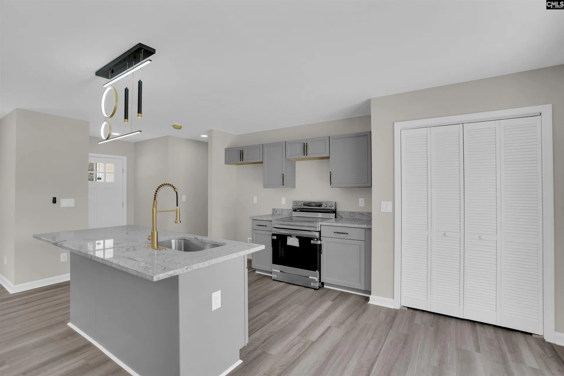 Property image 2 at 3707 Charleston Highway, West Columbia, SC 29172