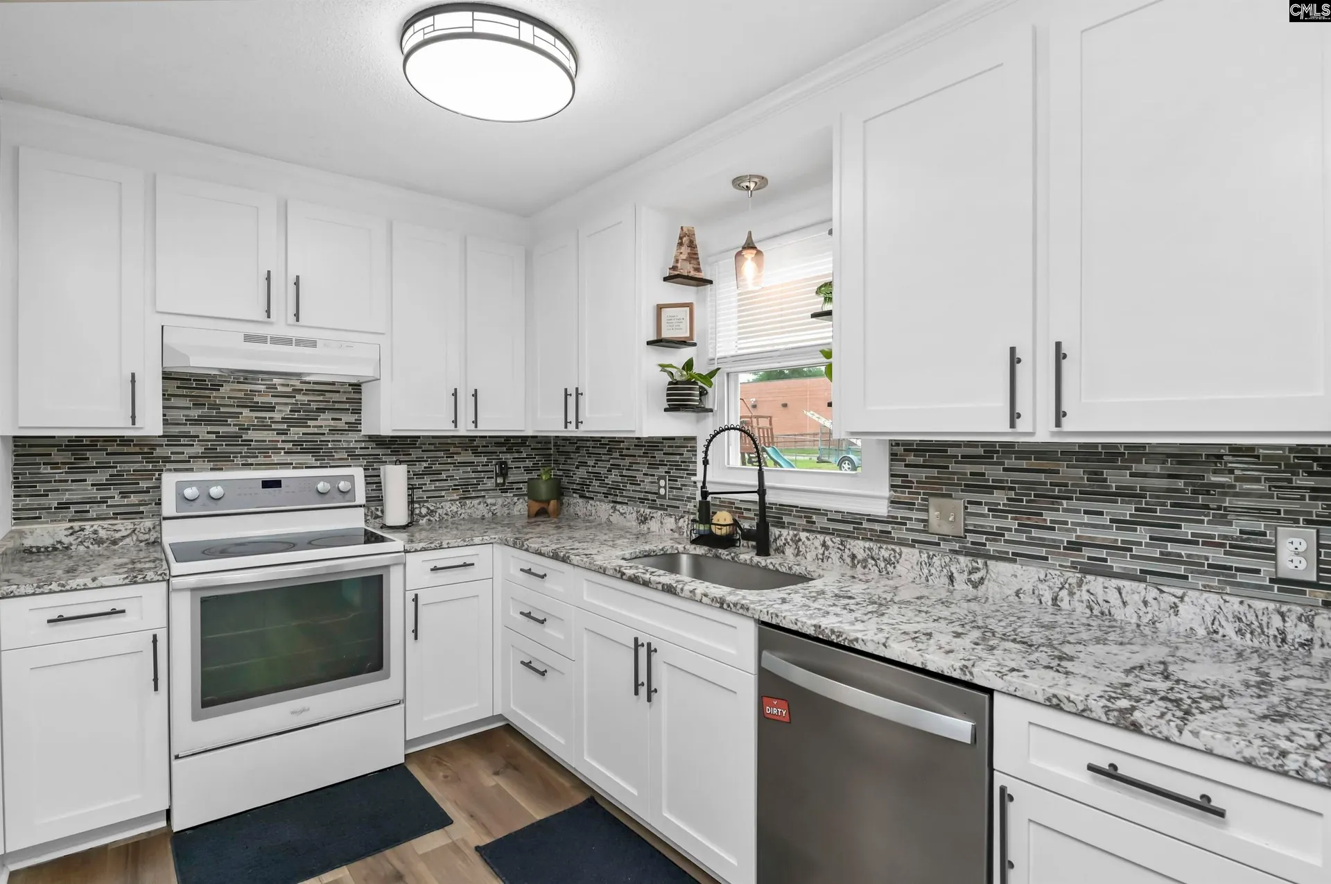Meadow Wood, Lexington Community