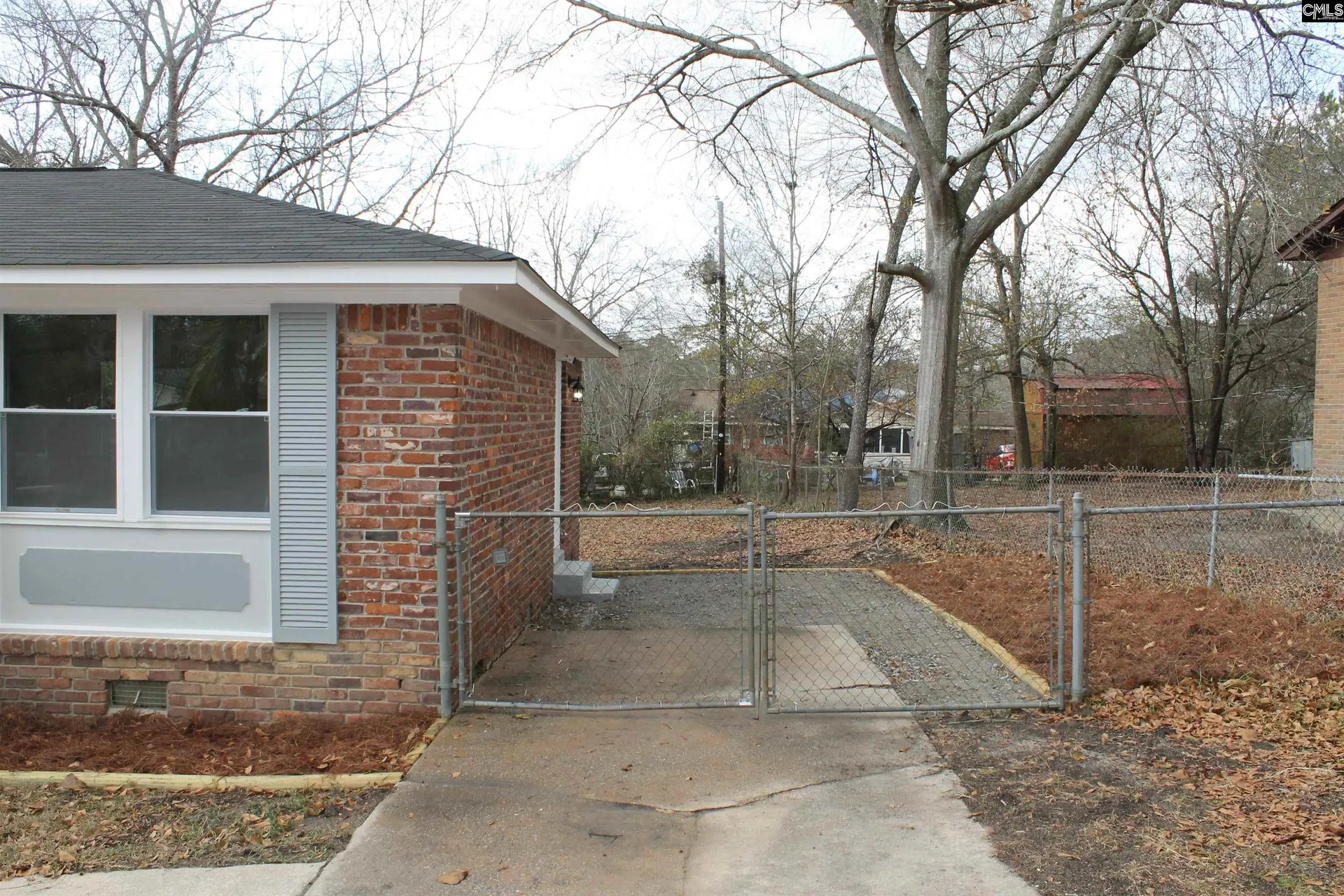 Property image 3 at 230 Kingnut Drive, Columbia, SC 29209-4427