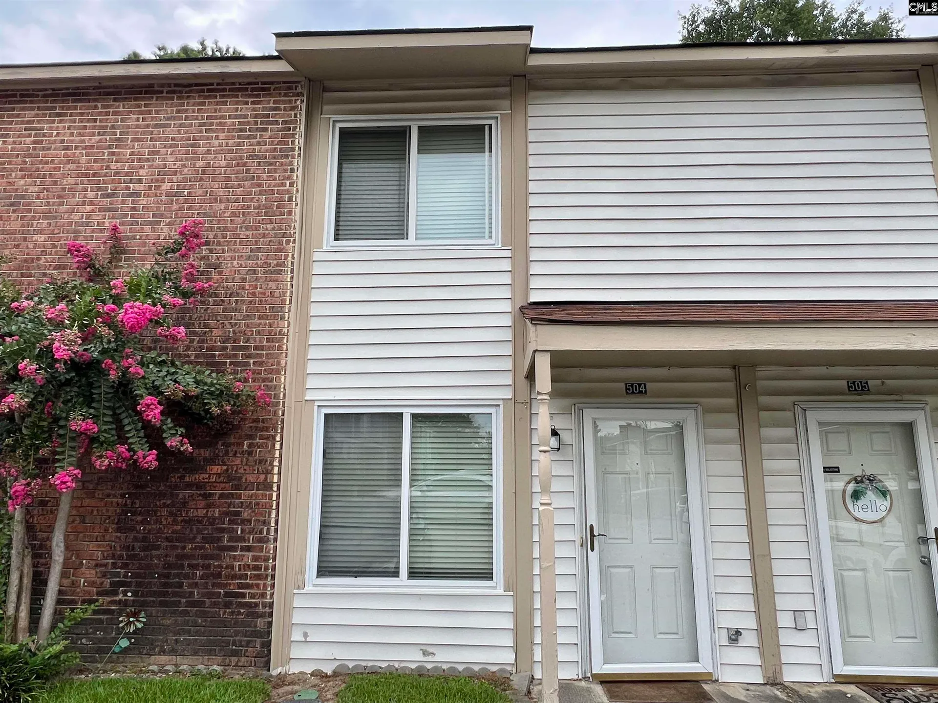 504 Picadilly Square