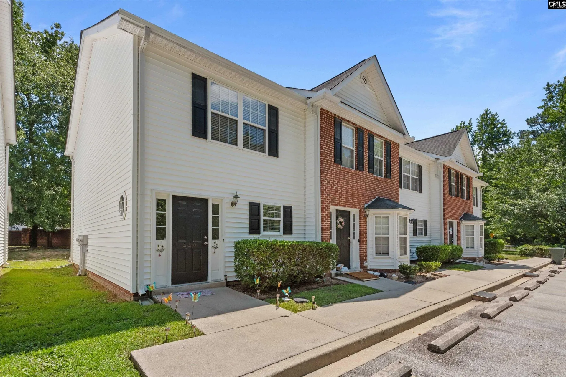 Ellens Glen, Columbia Community