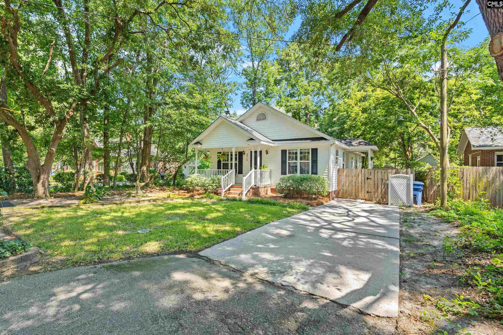 Property image 3 at 3915 Hickory Street, Columbia, SC 29205-4631