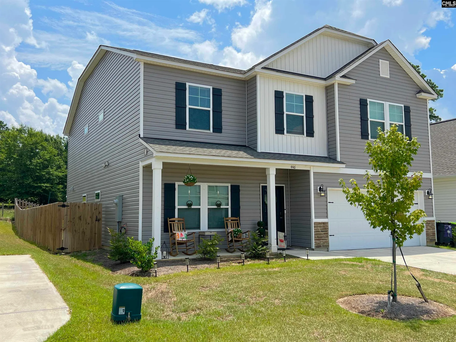 Carrington, Lexington Community