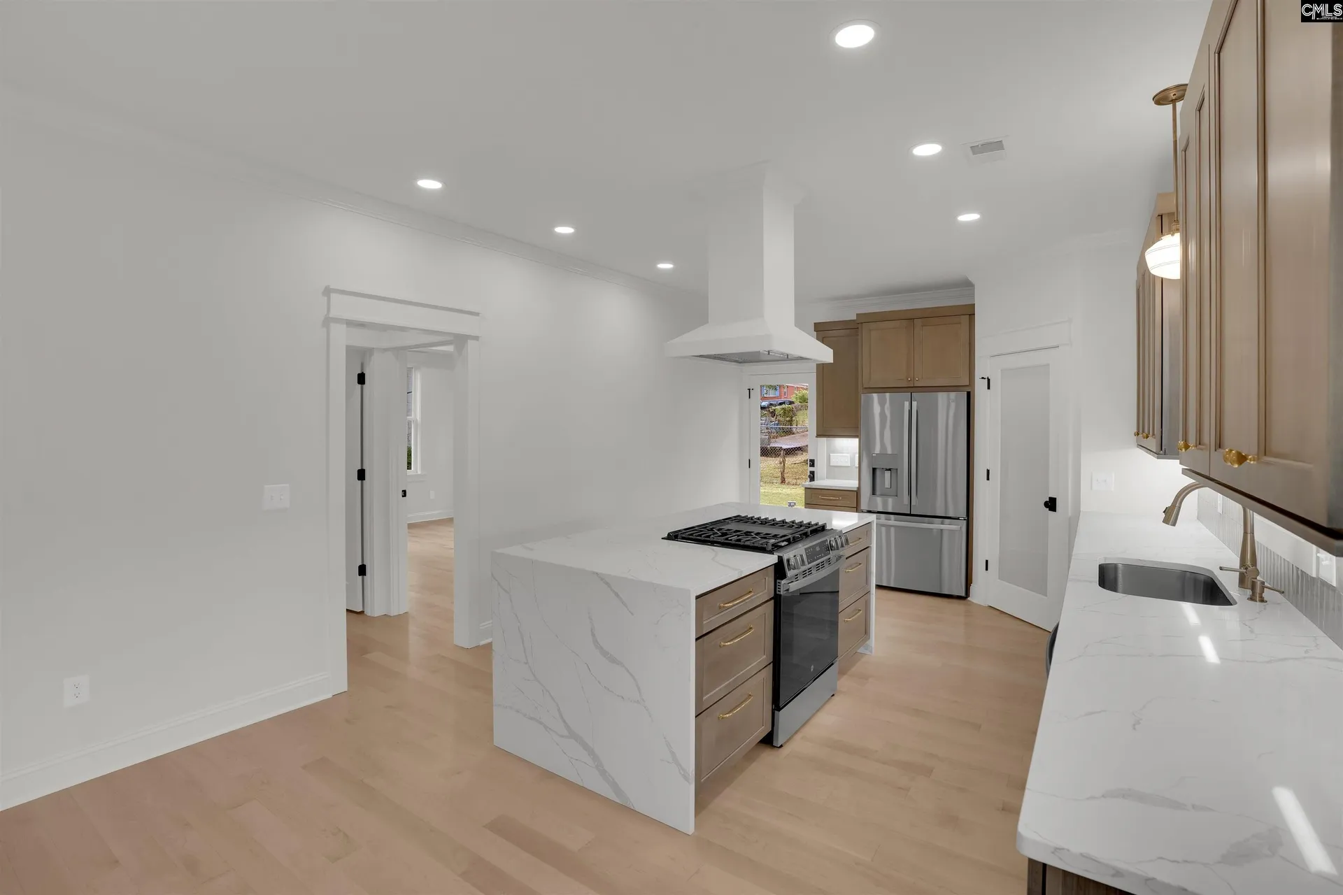Property image 4 at 1020 W Confederate Avenue, Columbia, SC 29201