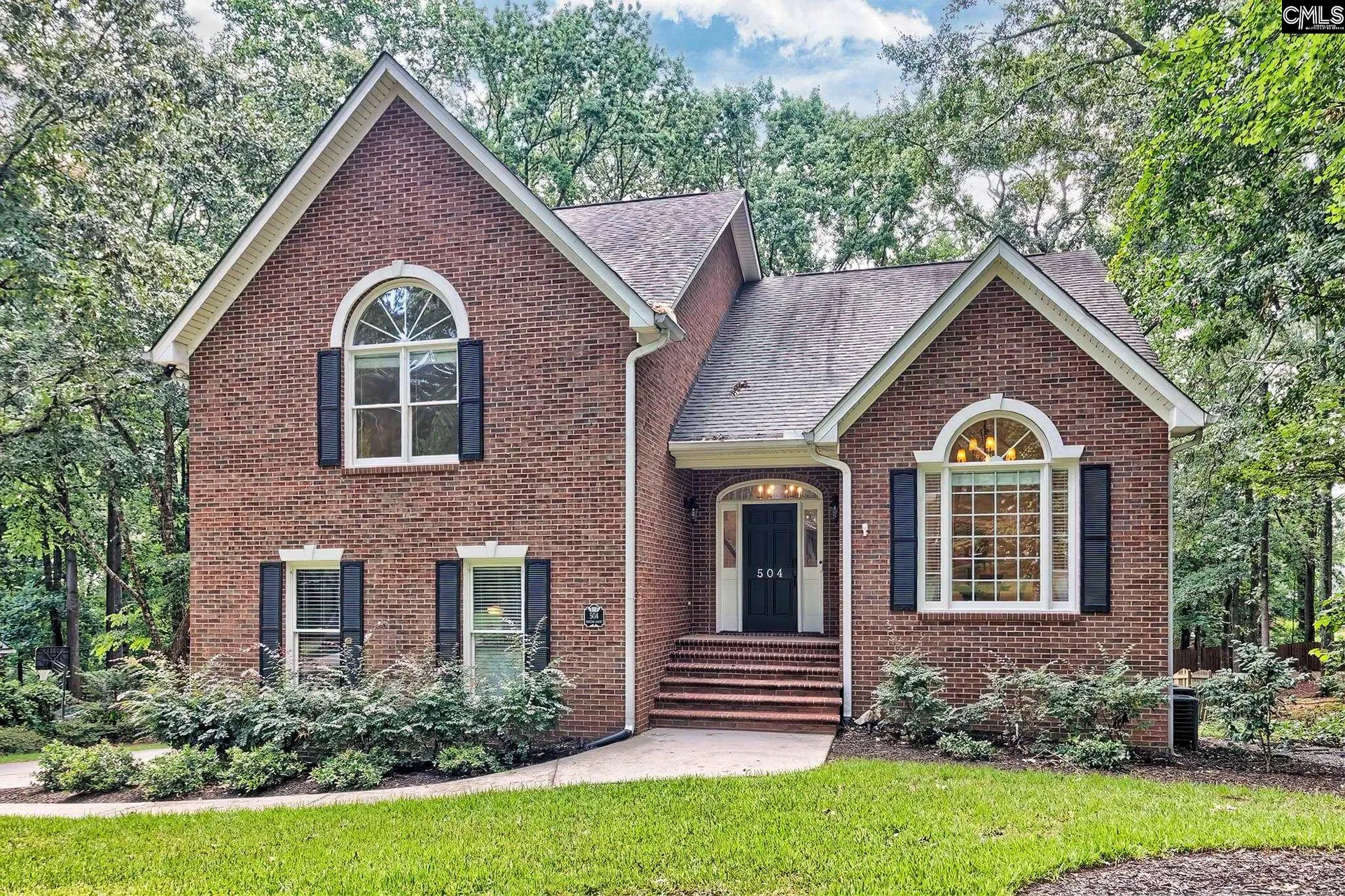 504 Queens Court