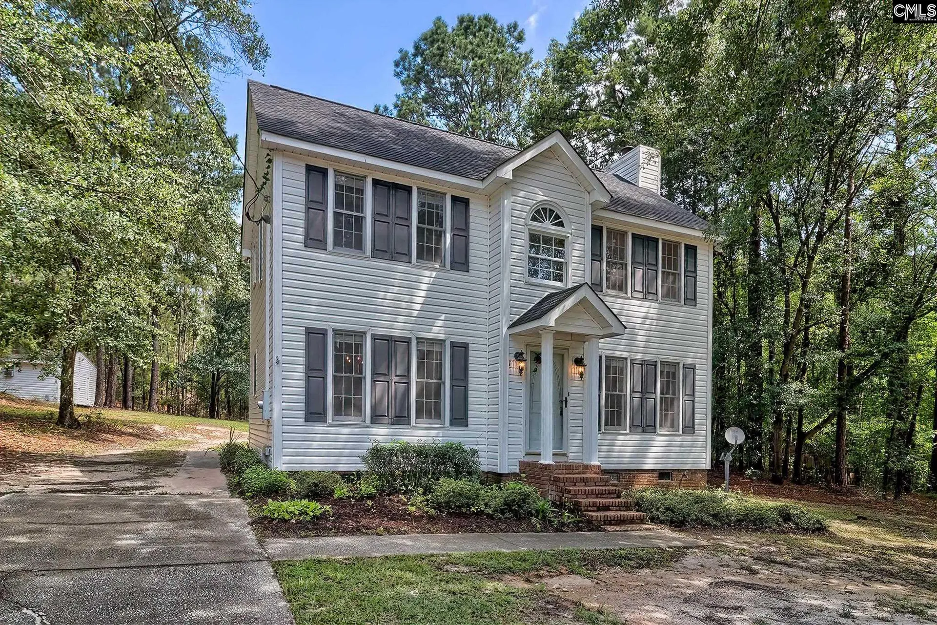 1402 Woodtrail Drive