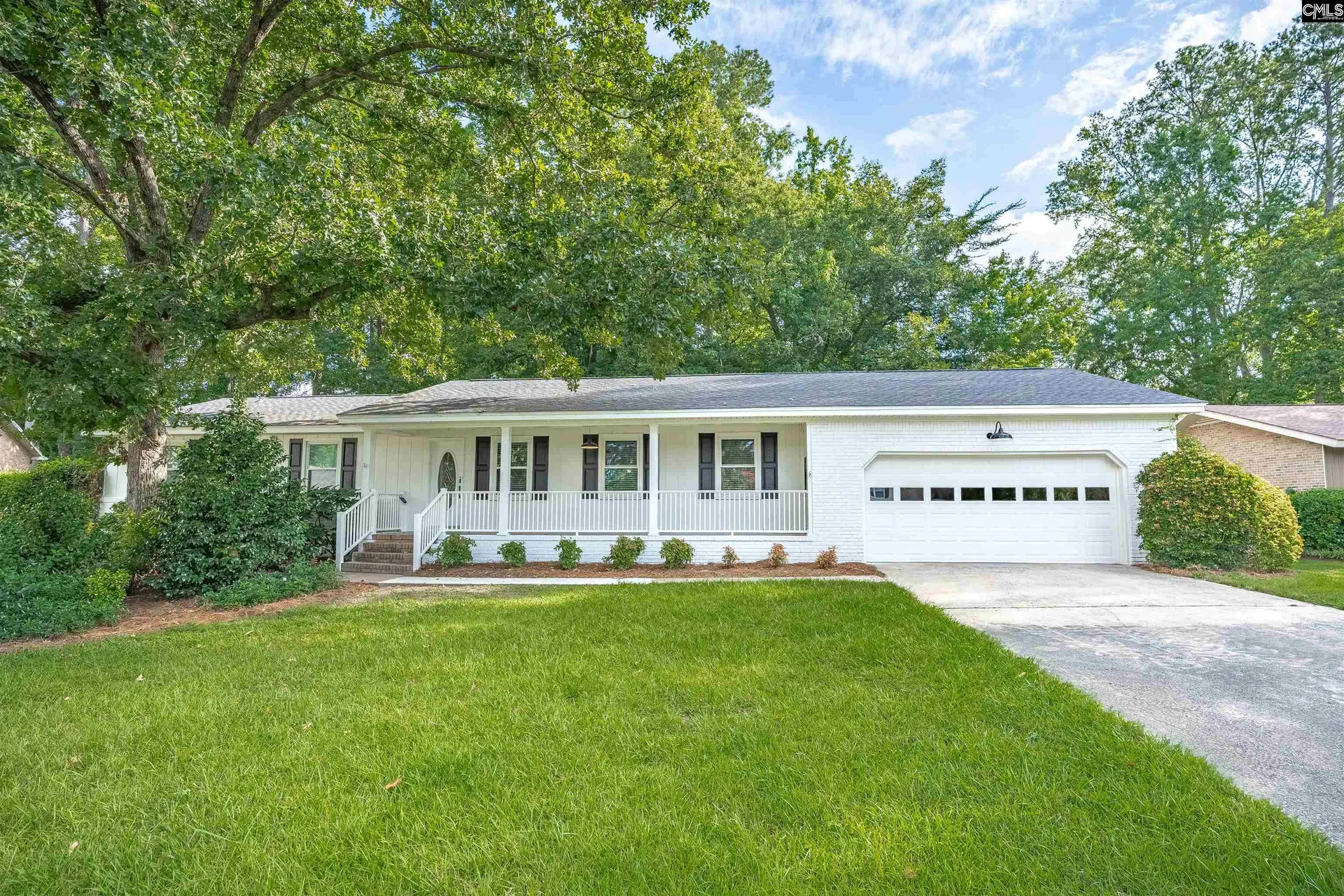 112 Lyndhurst Court