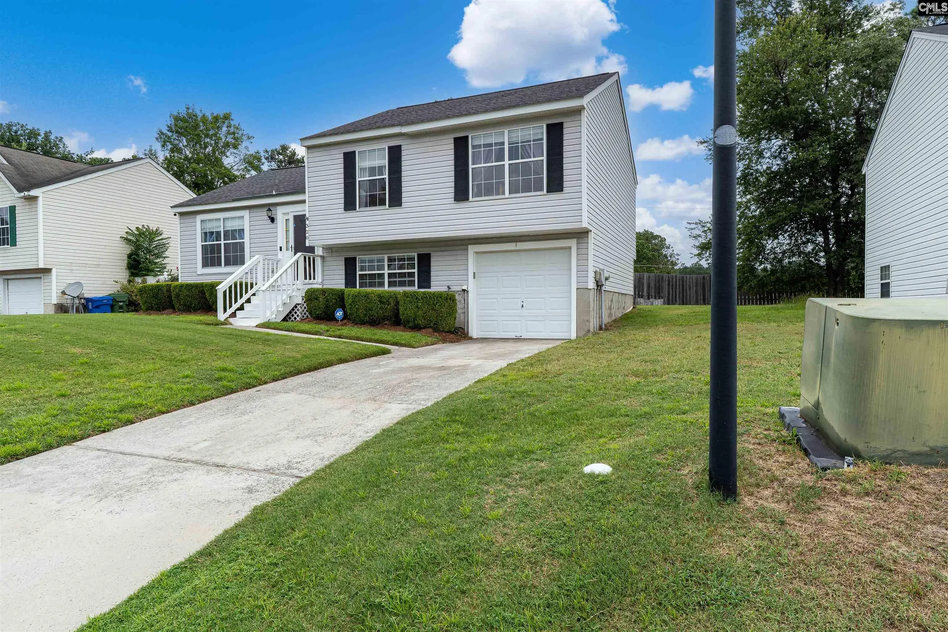 Property image 3 at 320 Oakbrook Village Road, Columbia, SC 29223