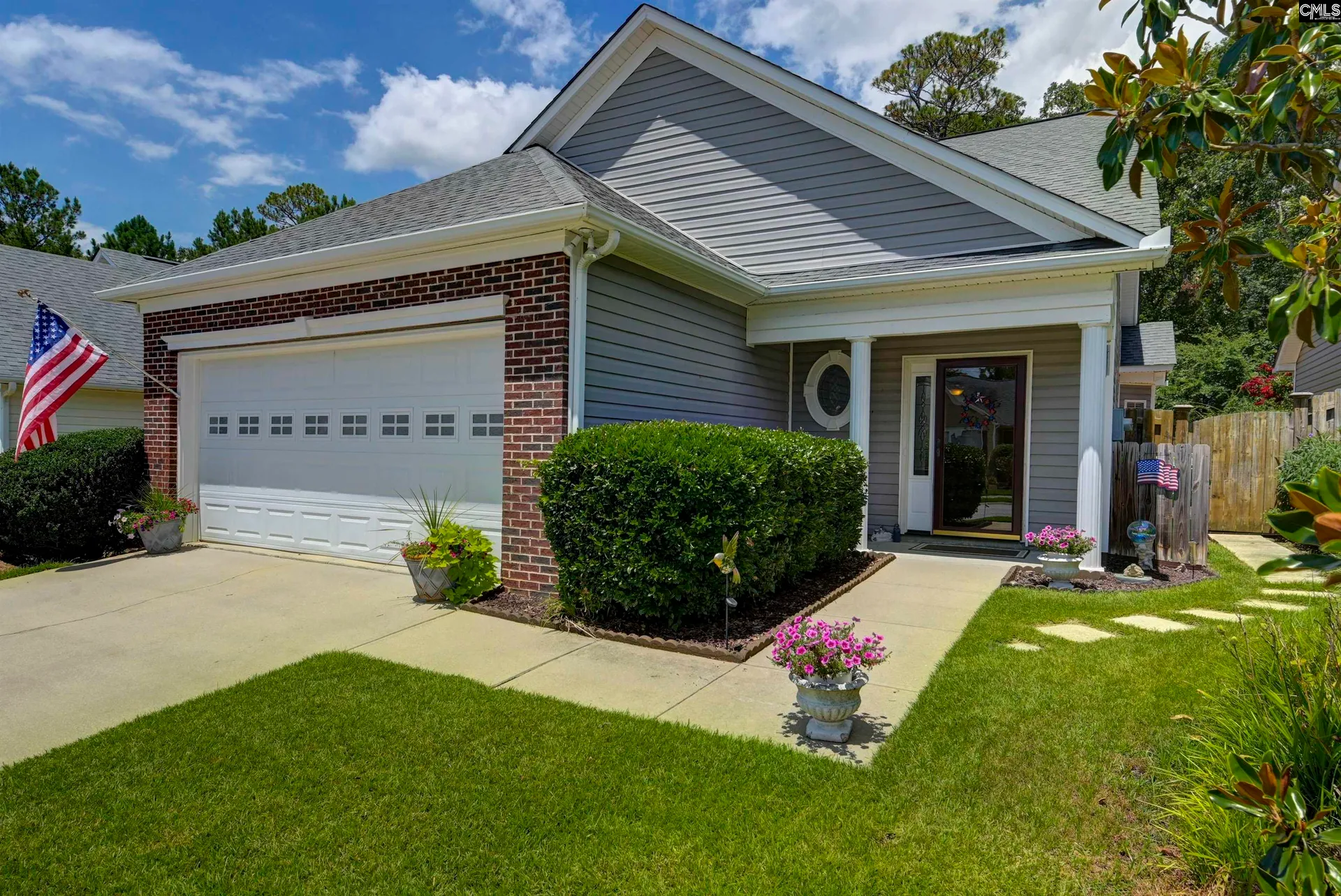 453 Woodhouse Loop