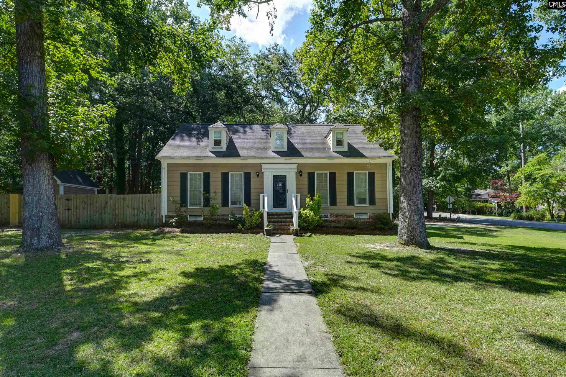 2 Forest Trace Court