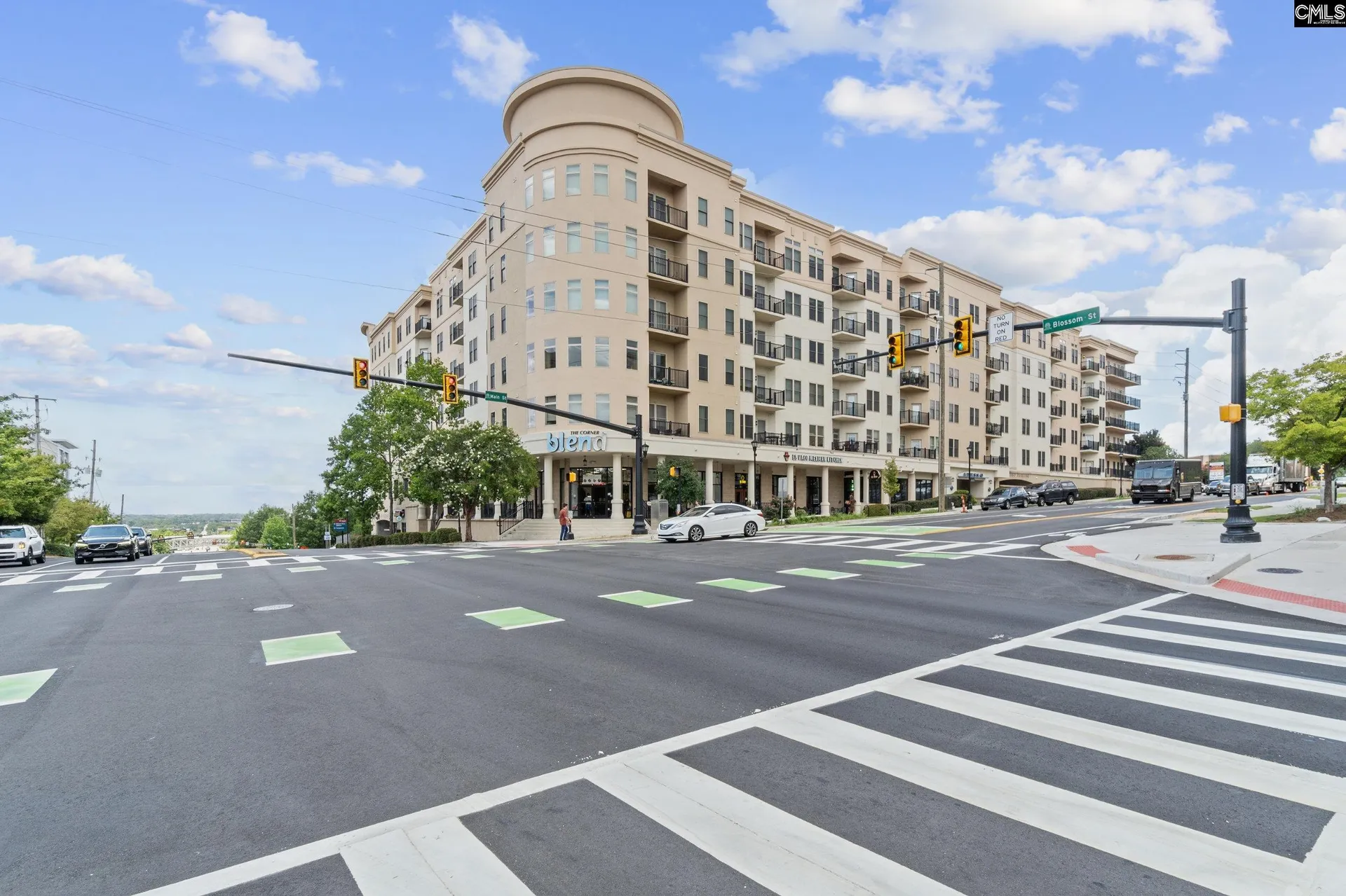 601 Main Street 115