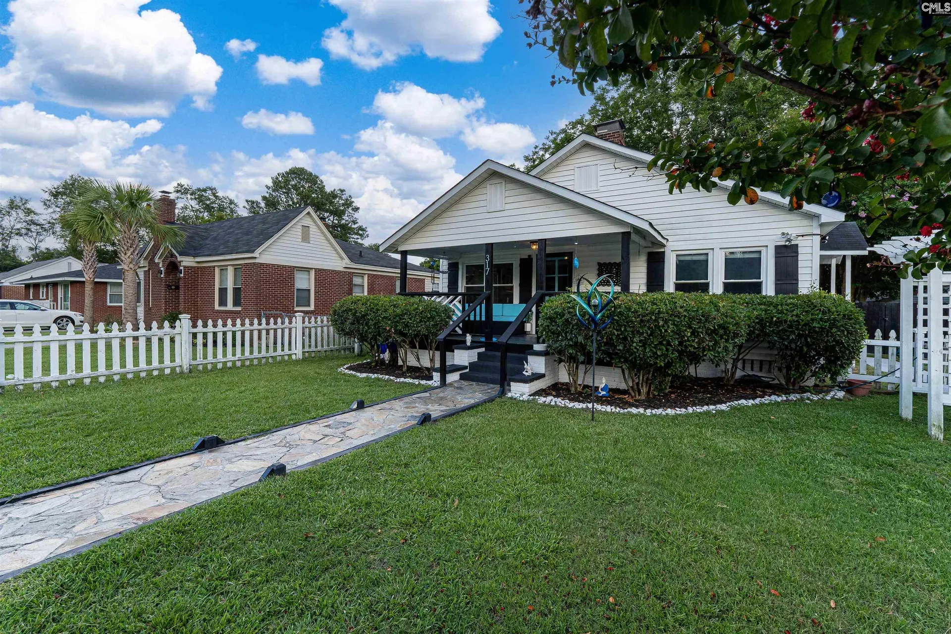 Property image 2 at 317 Karlaney Avenue, Cayce, SC 29033
