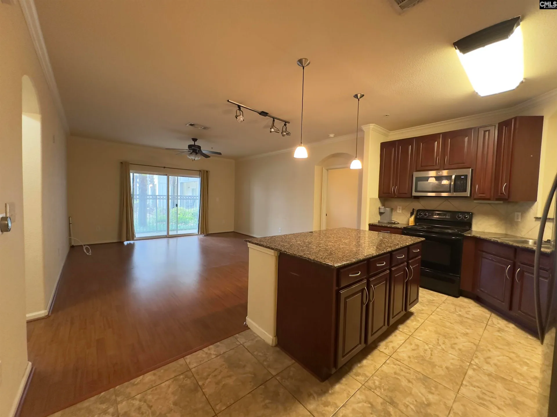 Property image 4 at 1085 Shop Road 117, Columbia, SC 29201