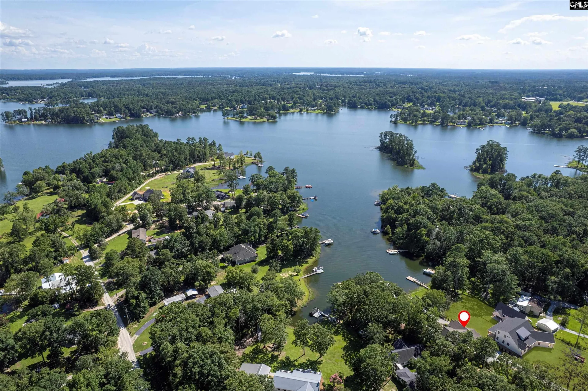 Arrow Head Shores, Chapin Community