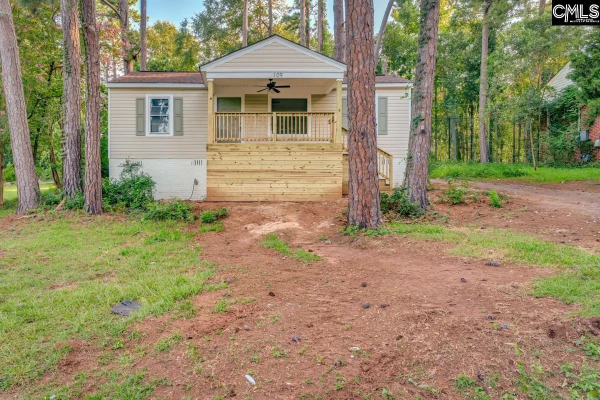 109 Dundee Lane