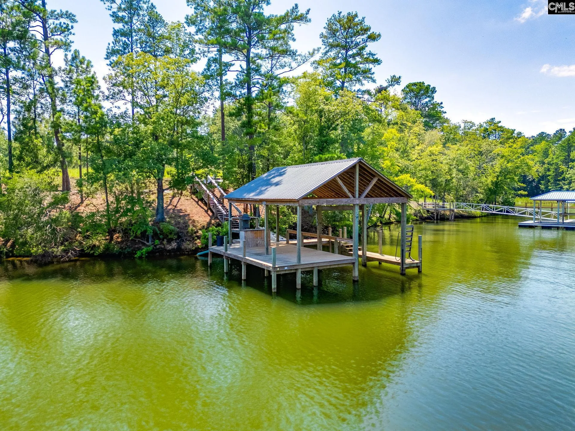 977 Retreat Way