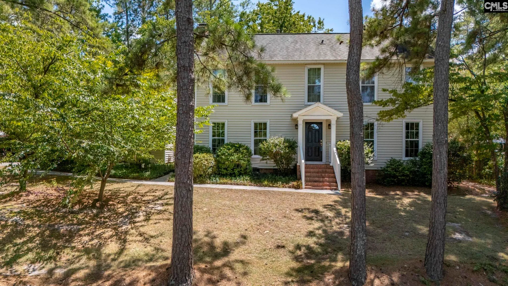4 Bee Ridge Circle