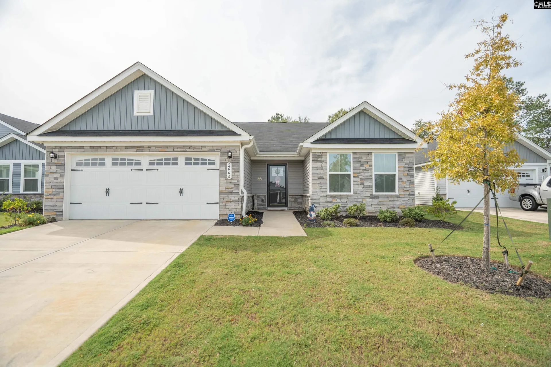 Cameron Ridge, Columbia Community