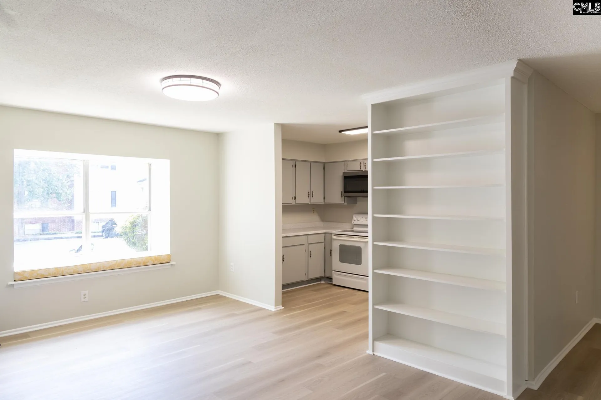 Property image 4 at 1100 Skyland L5, Columbia, SC 29210