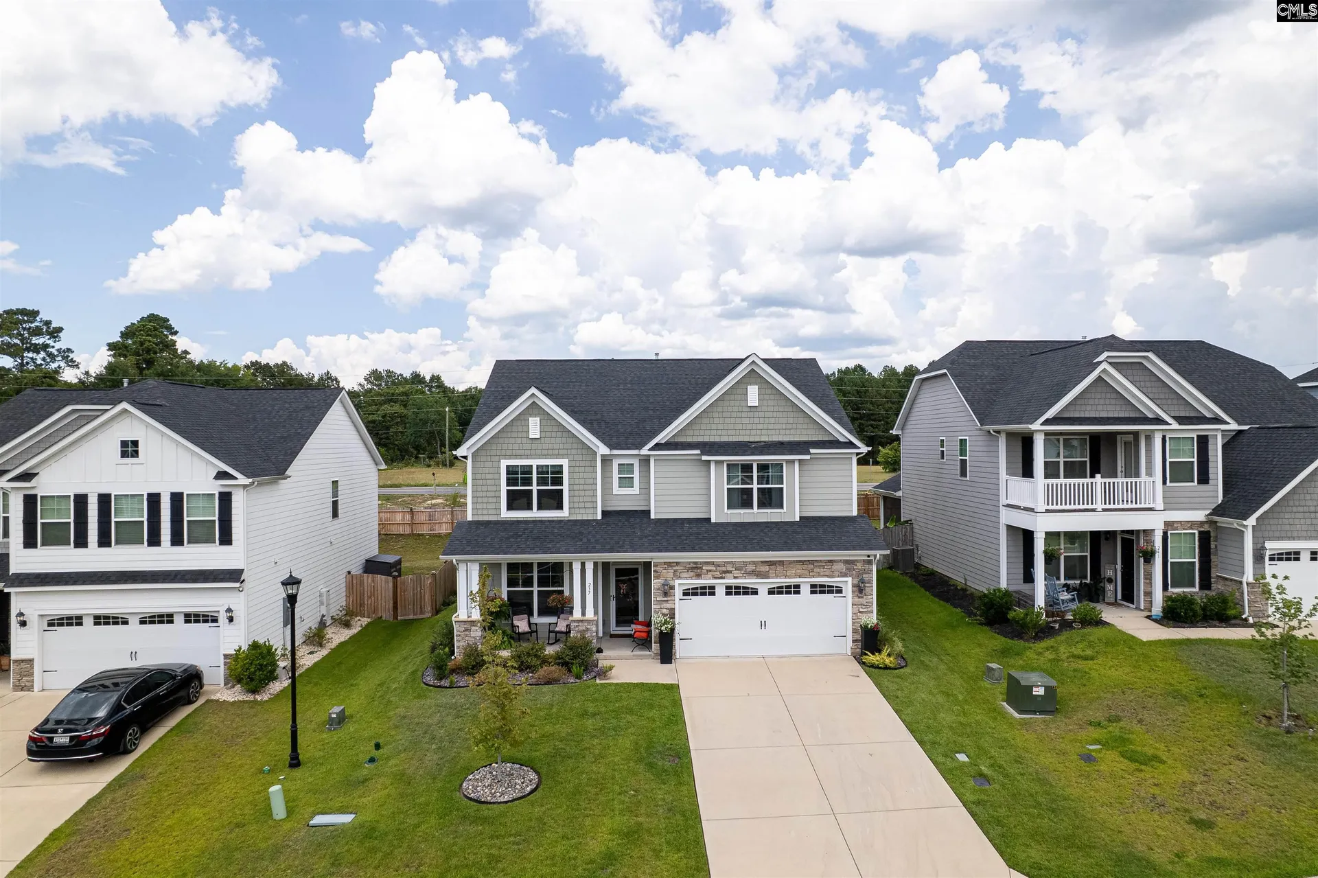 Autumn Pond, Blythewood Community