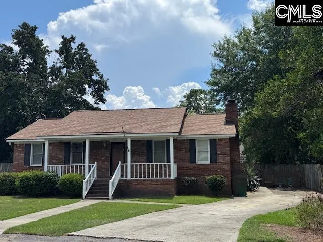 102 Dogwood Court