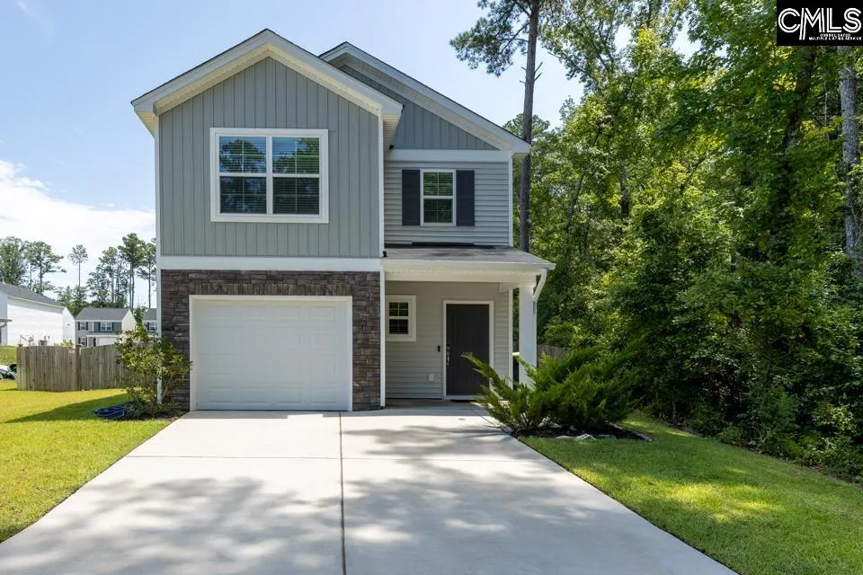 Jessamine Place, Lexington Community