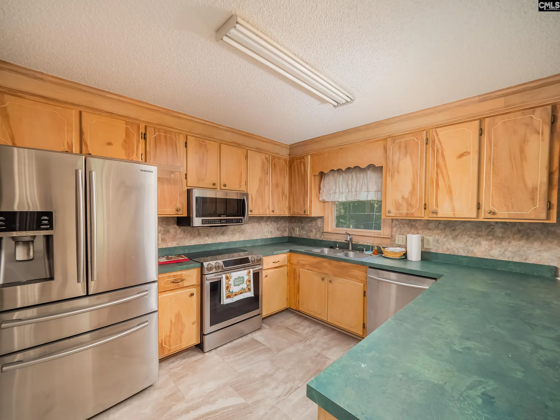 Property image 4 at 114 King Charles Road, Columbia, SC 29209